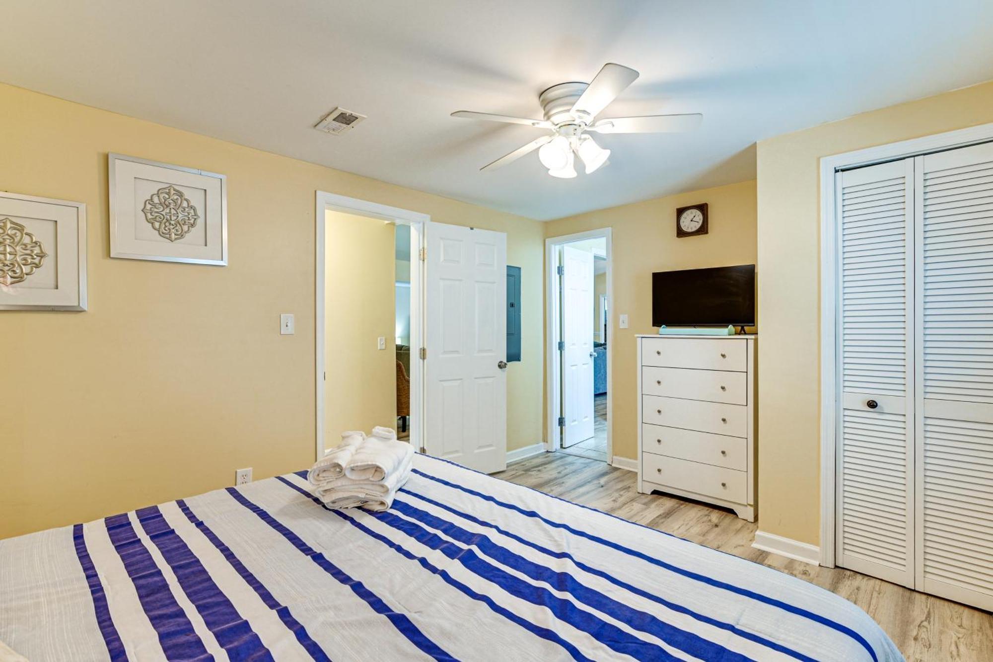 Lovely Myrtle Beach Getaway - Walk To Beach! Экстерьер фото